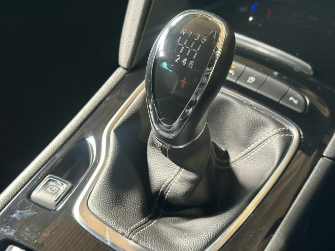 2025 Vauxhall Insignia