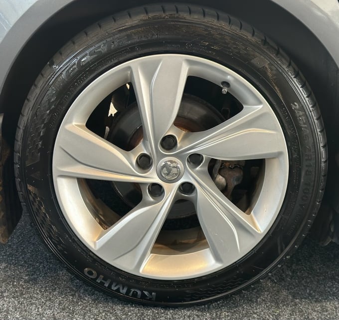 2025 Vauxhall Insignia