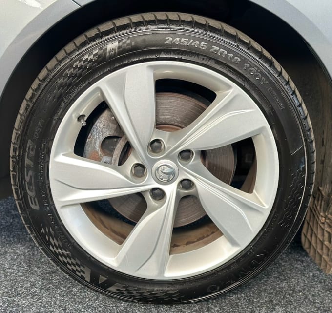 2025 Vauxhall Insignia