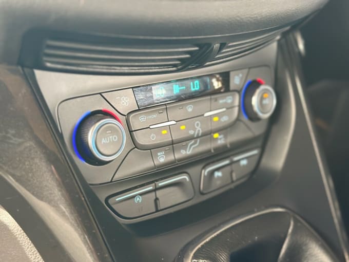 2025 Ford Kuga