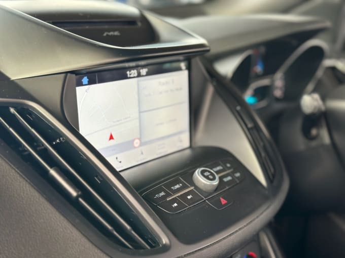 2025 Ford Kuga