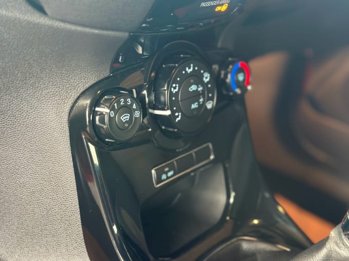 2025 Ford Fiesta