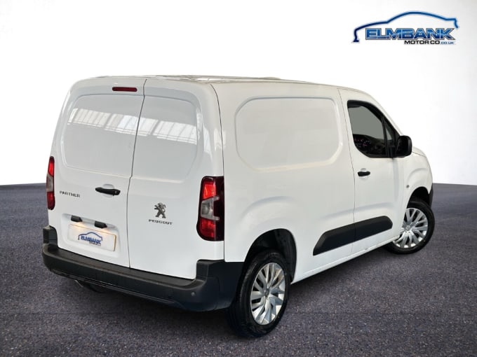 2025 Peugeot Partner