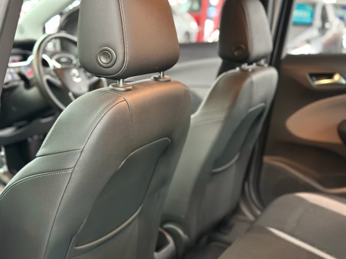 2025 Vauxhall Crossland X
