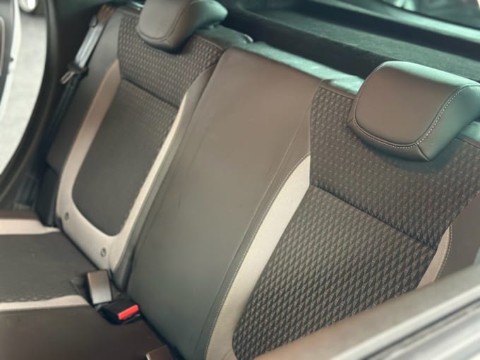 2025 Vauxhall Crossland X
