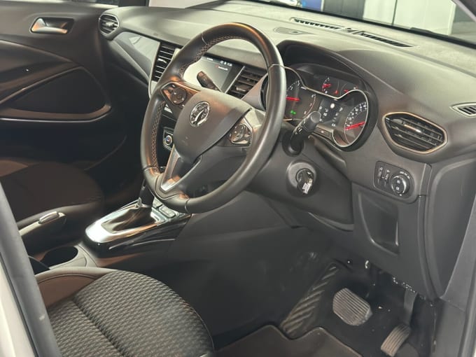 2025 Vauxhall Crossland X