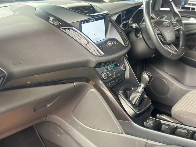 2025 Ford C-max