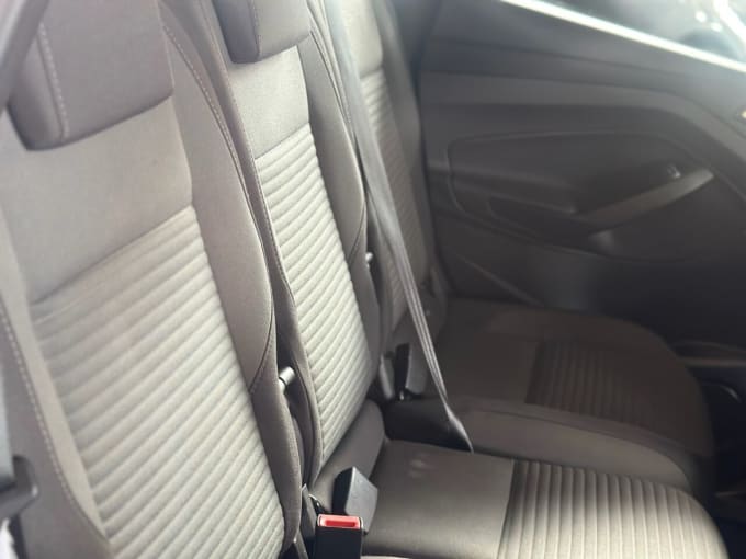 2025 Ford C-max