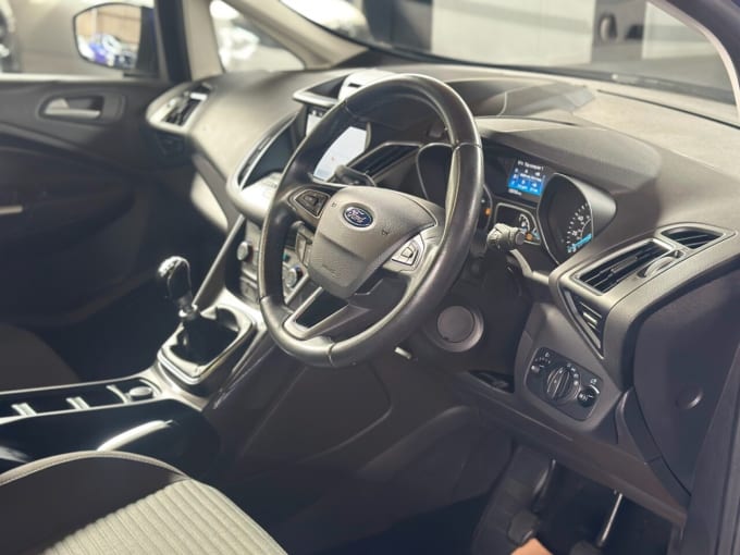 2025 Ford C-max