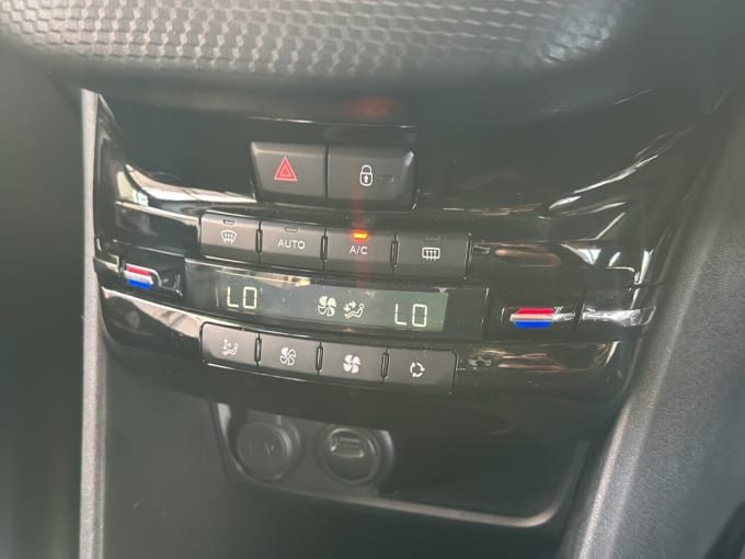 2025 Peugeot 2008