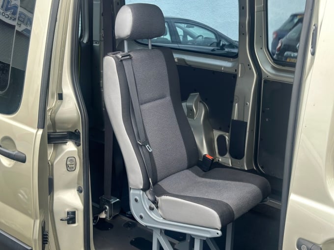 2025 Peugeot Expert Tepee