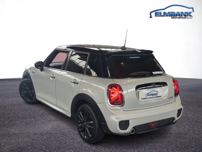 2025 Mini Hatch