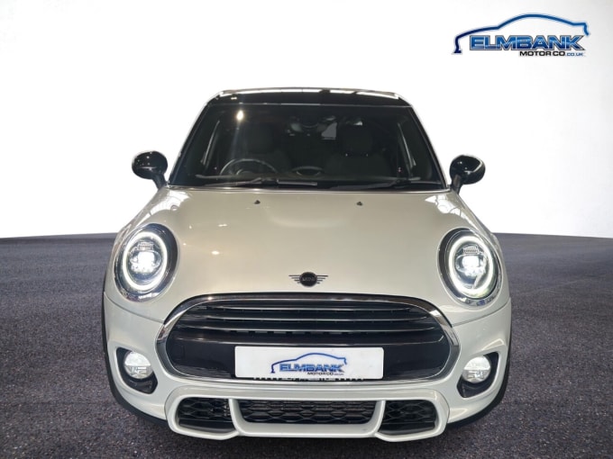 2025 Mini Hatch