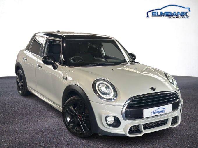 2025 Mini Hatch