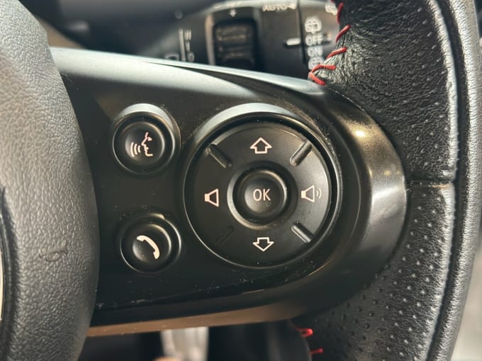 2025 Mini Hatch