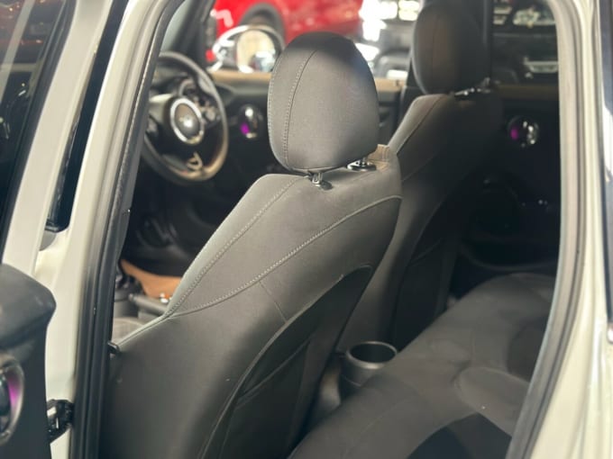 2025 Mini Hatch