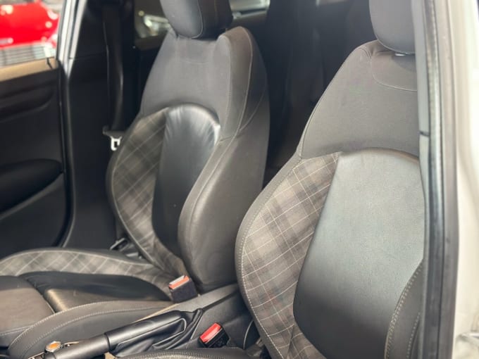 2025 Mini Hatch