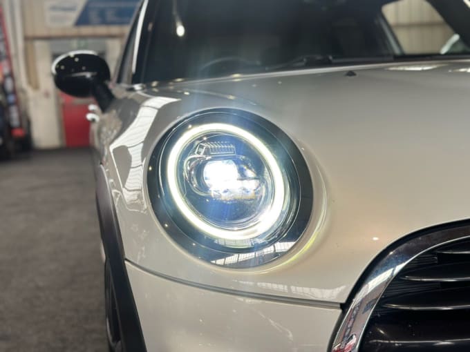 2025 Mini Hatch