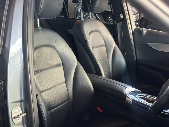 2025 Mercedes-benz C-class