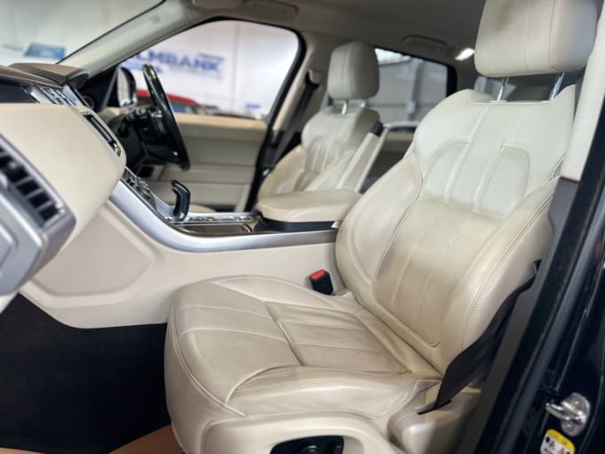 2025 Land Rover Range Rover Sport