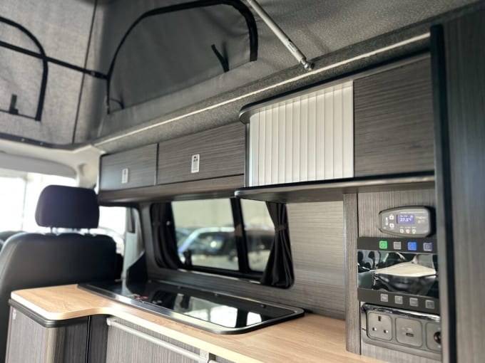 2025 Volkswagen Transporter