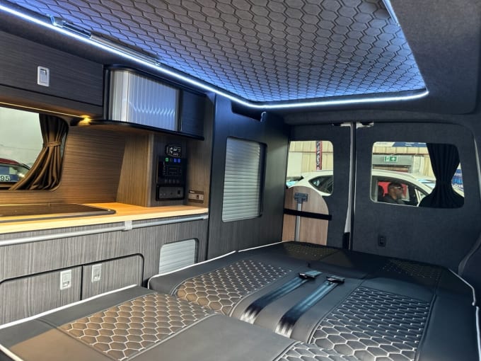 2025 Volkswagen Transporter