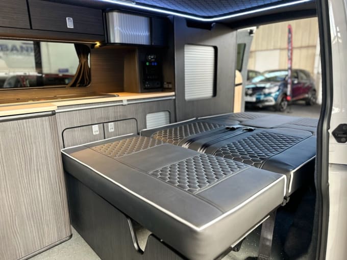 2025 Volkswagen Transporter