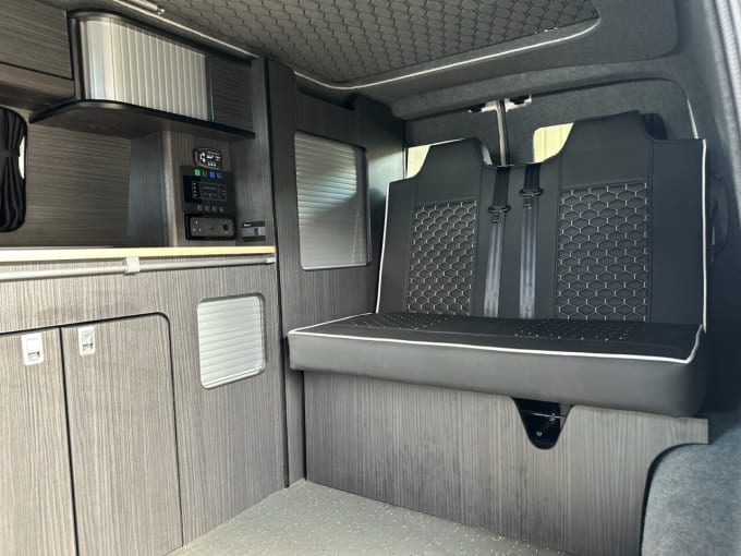2025 Volkswagen Transporter