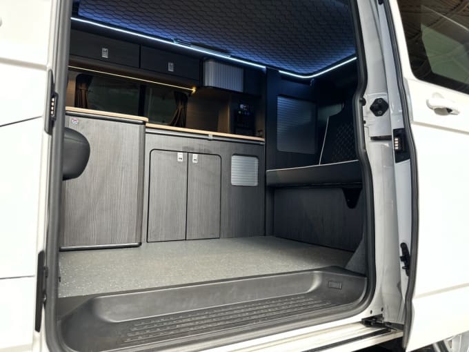 2025 Volkswagen Transporter