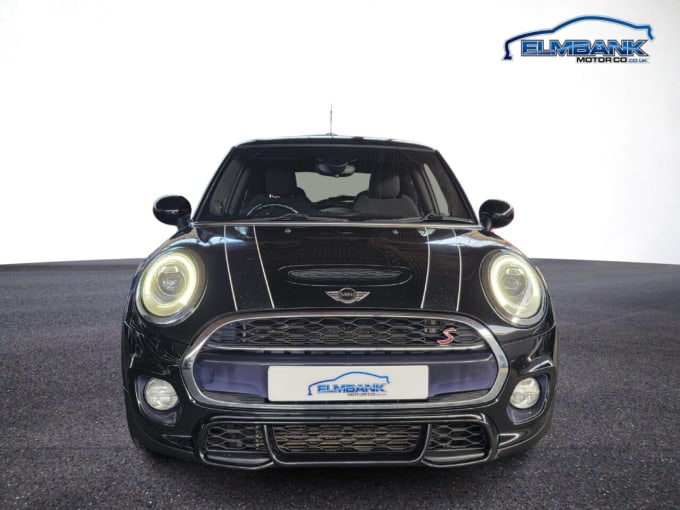 2025 Mini Hatch