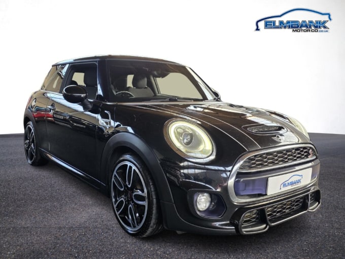 2025 Mini Hatch