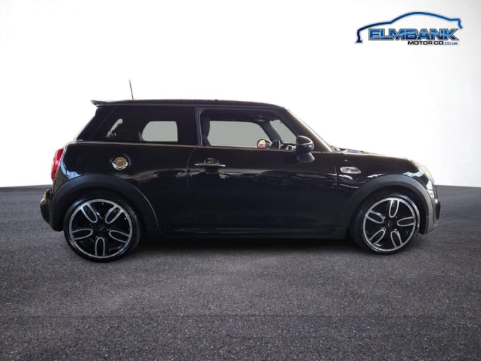 2025 Mini Hatch