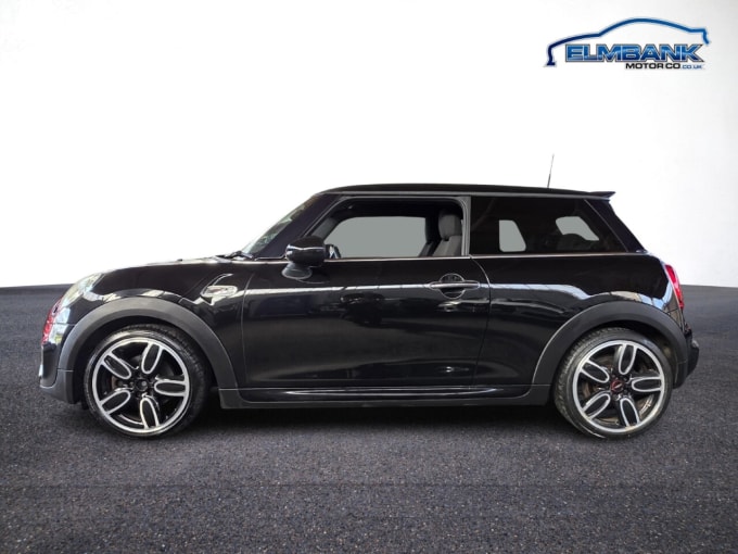 2025 Mini Hatch