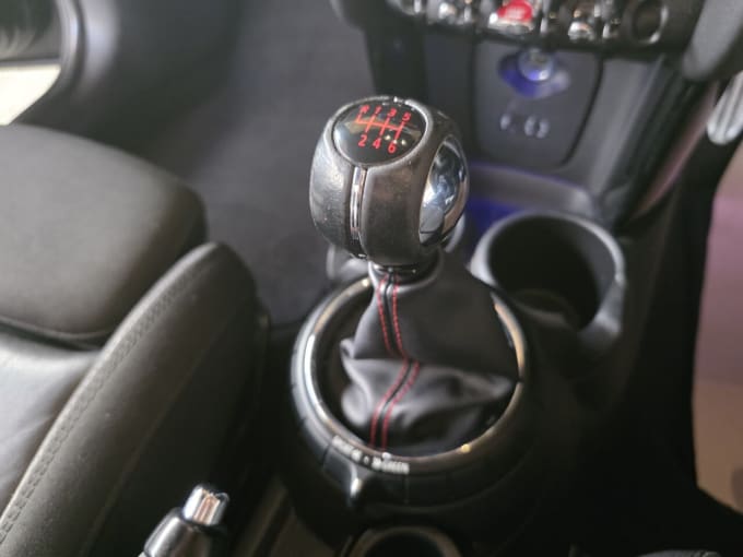 2025 Mini Hatch