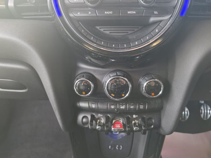 2025 Mini Hatch