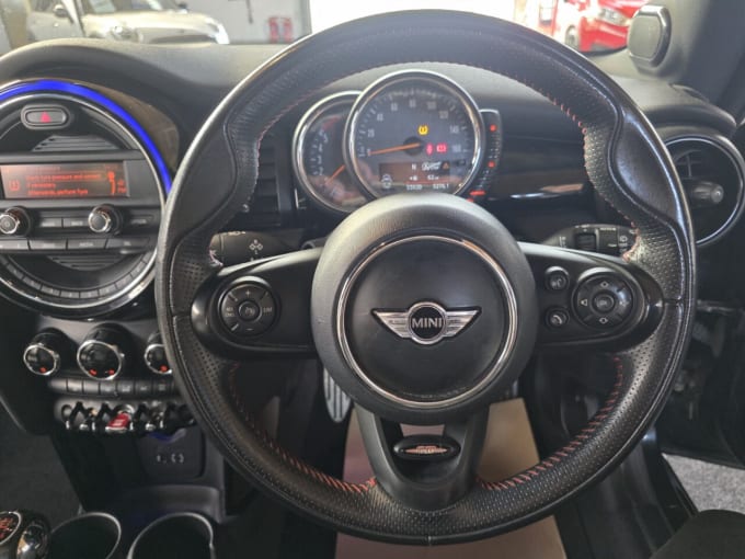 2025 Mini Hatch
