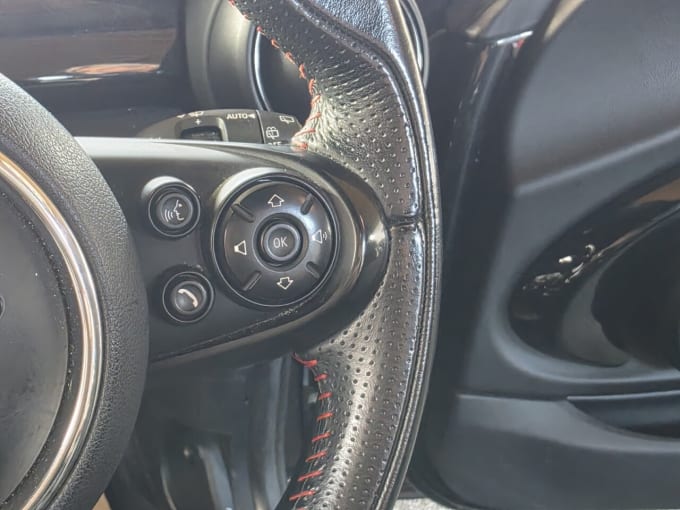 2025 Mini Hatch