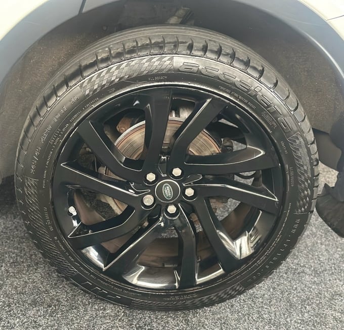2025 Land Rover Discovery Sport