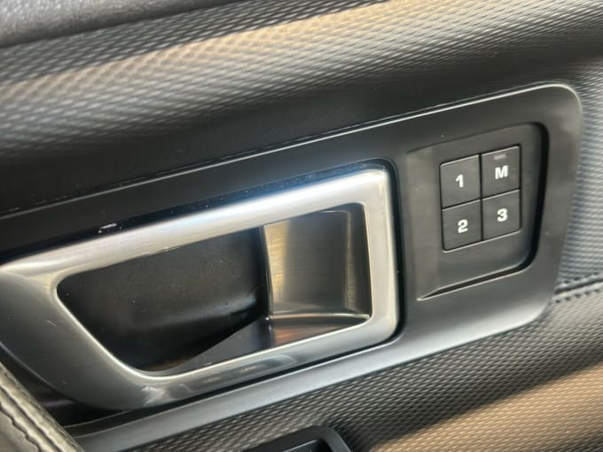 2025 Land Rover Discovery Sport
