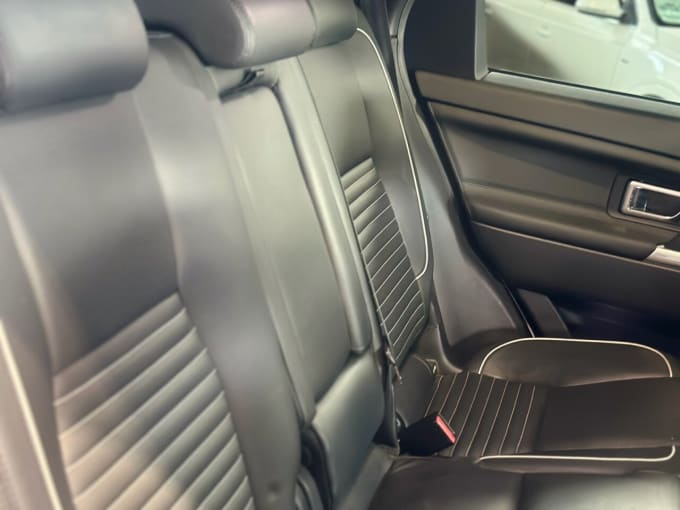 2025 Land Rover Discovery Sport