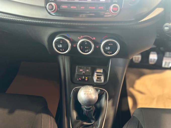 2016 Alfa Romeo Giulietta