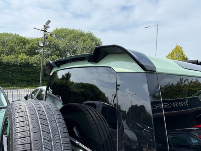 2025 Land Rover Defender