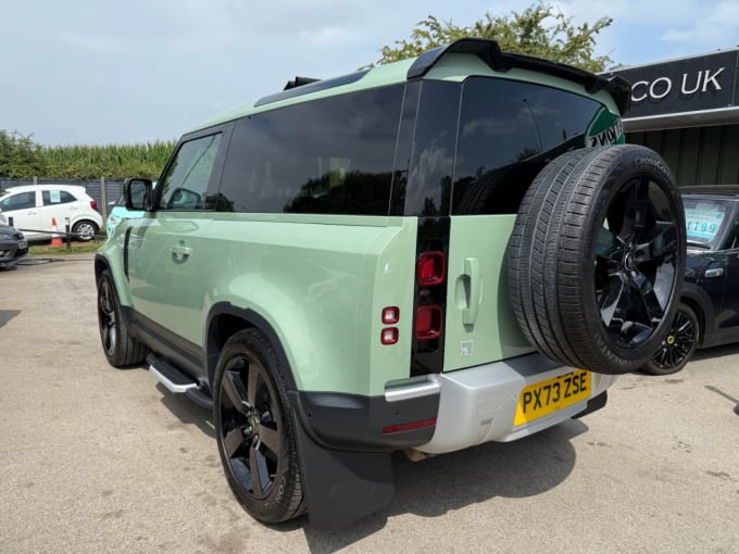 2025 Land Rover Defender