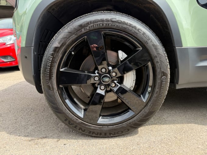 2025 Land Rover Defender