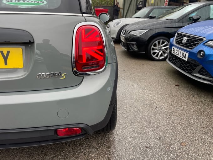 2025 Mini Electric Hatch