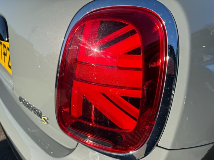 2025 Mini Electric Hatch