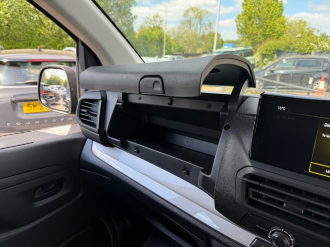 2025 Vauxhall Vivaro-e Life