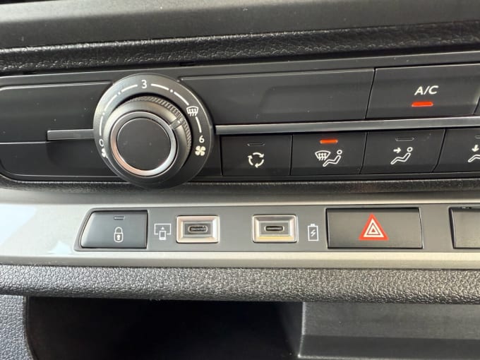 2025 Vauxhall Vivaro-e Life