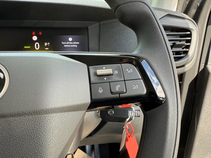 2025 Vauxhall Vivaro-e Life