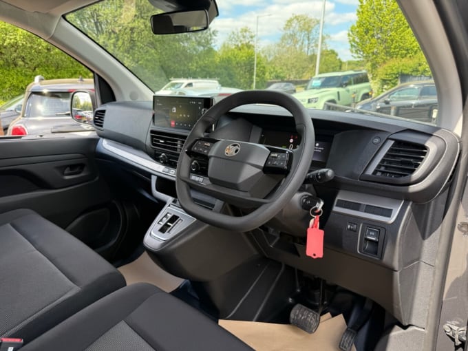 2025 Vauxhall Vivaro-e Life